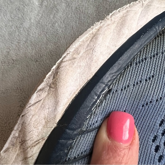 Hoka One One Arahi 3 Road Running Comfort Sneaker Shoe Allure Mood Indigo Blue - Picture 10 of 16